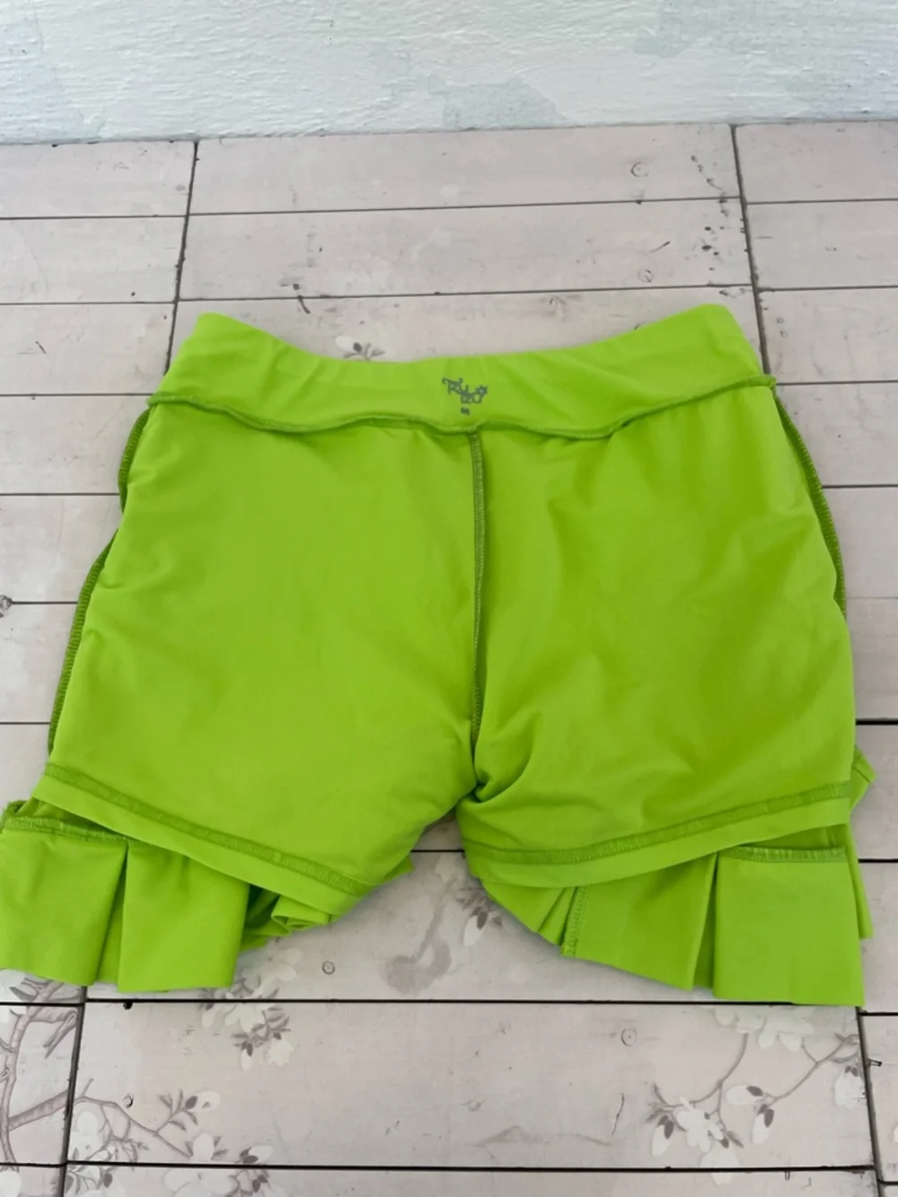 Tzu Tzu Lime Green Pleated Hem Mini Skirt - Picture 3 of 7